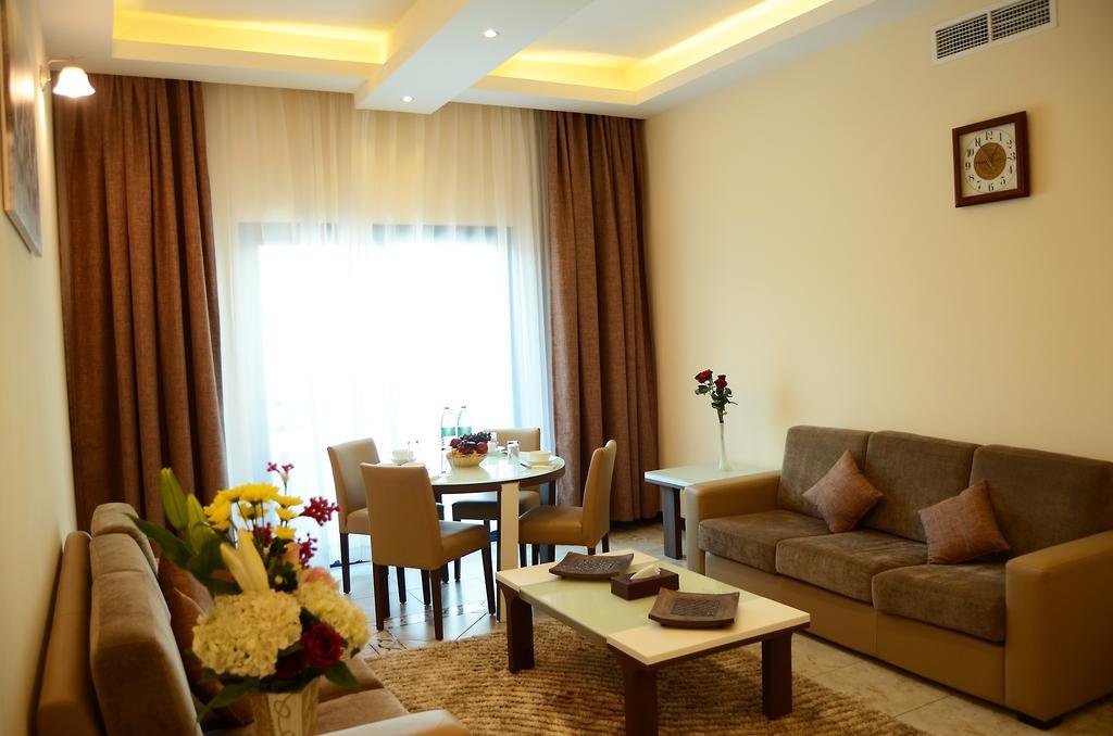 Arcadia Hotel Suites Schardscha Exterior foto
